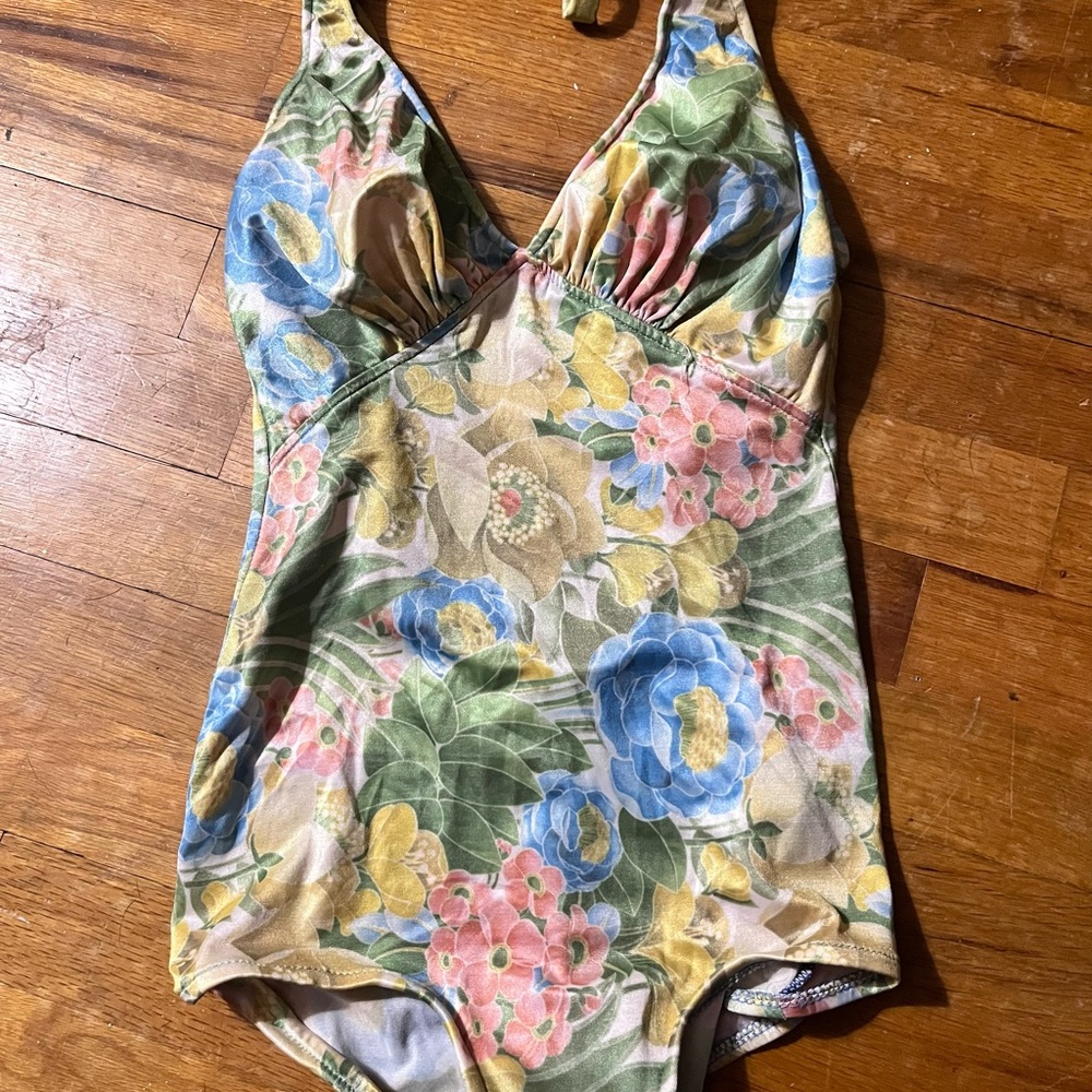 Vintage 1960s Beautiful Catalina Swimsuit Floral Rare Size 12